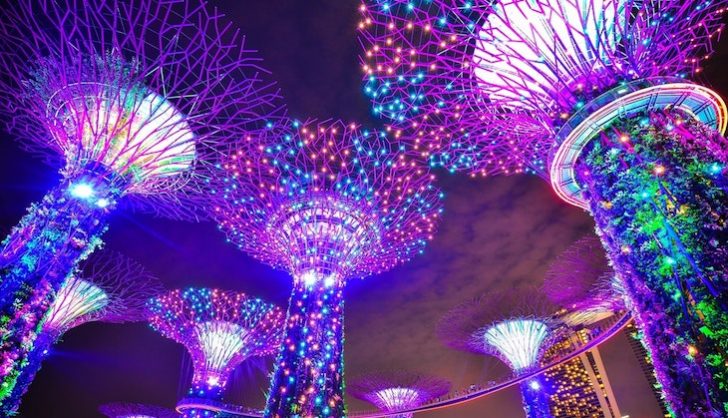 I like the dreams of the future better than the history of the past