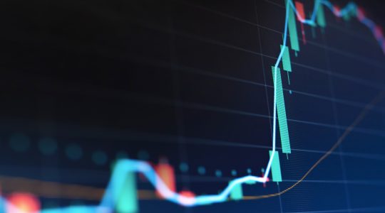 Mercados al alza: aumento de 100 pbs. en la tasa del Fed se ve menos probable