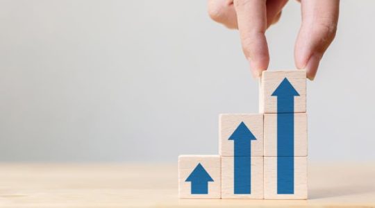 Mercados al alza a la espera del Banco Central Europeo