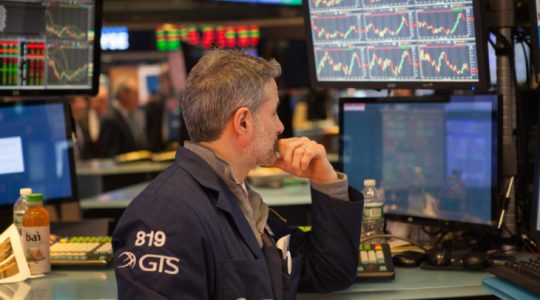 Mercados comienzan octubre con escaso optimismo